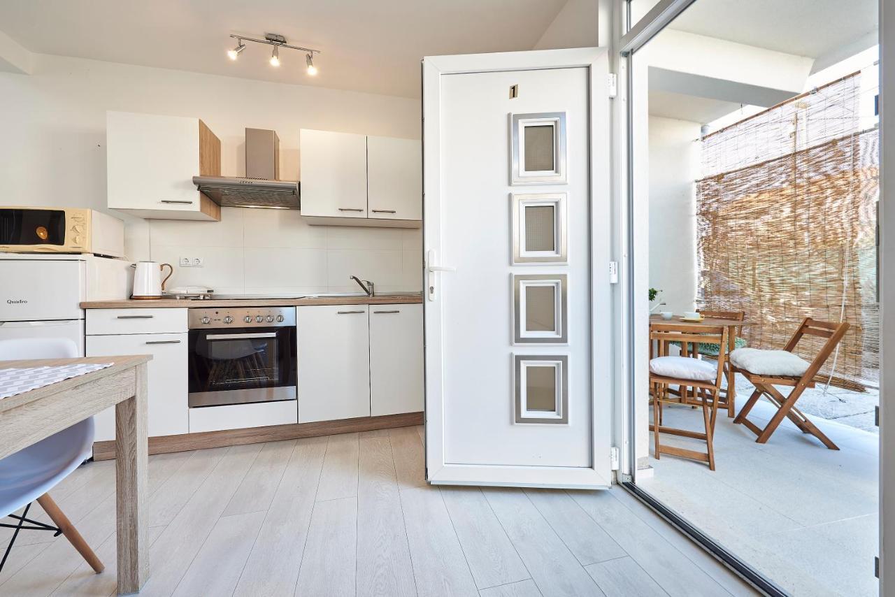 Apartmani Sara i Klara Trogir Bagian luar foto