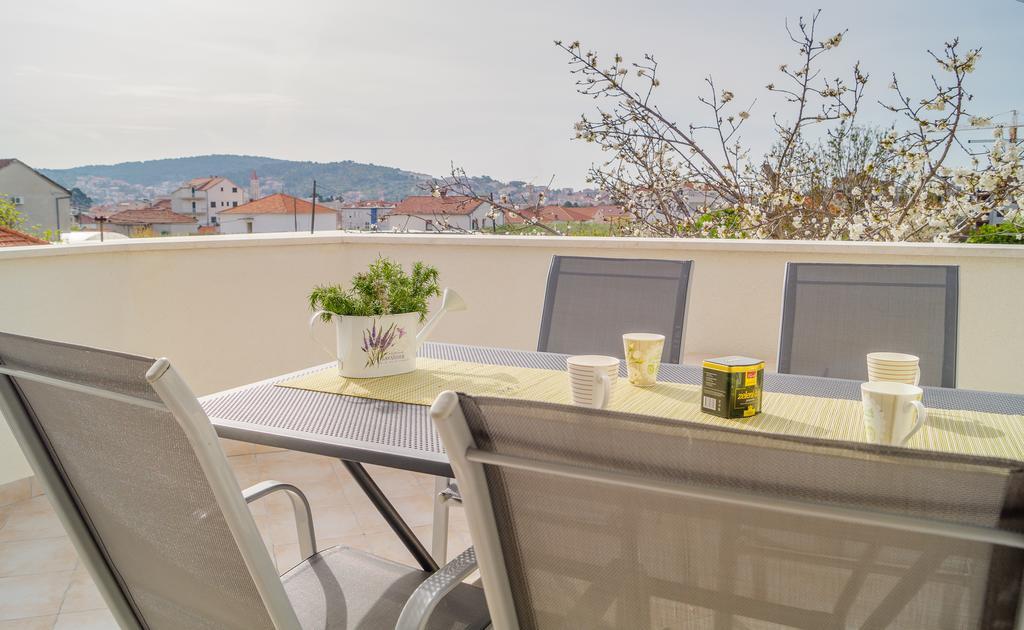 Apartmani Sara i Klara Trogir Bagian luar foto