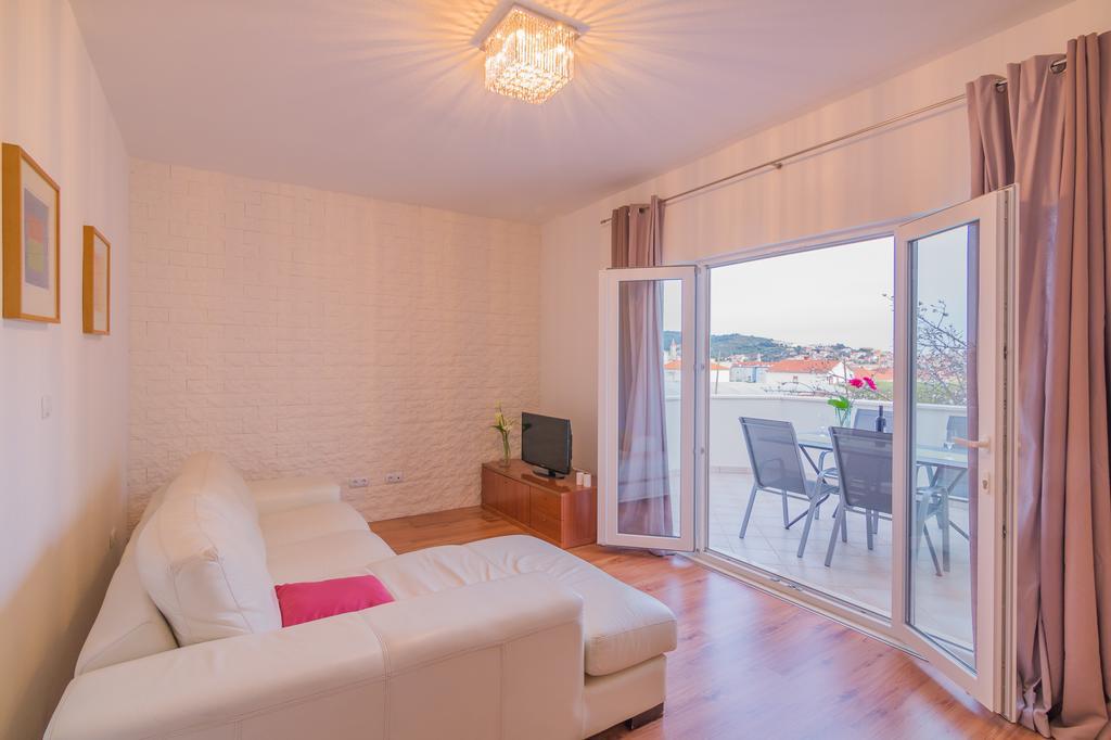Apartmani Sara i Klara Trogir Bagian luar foto