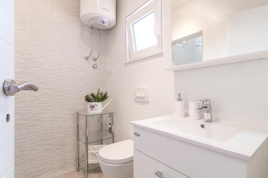 Apartmani Sara i Klara Trogir Bagian luar foto