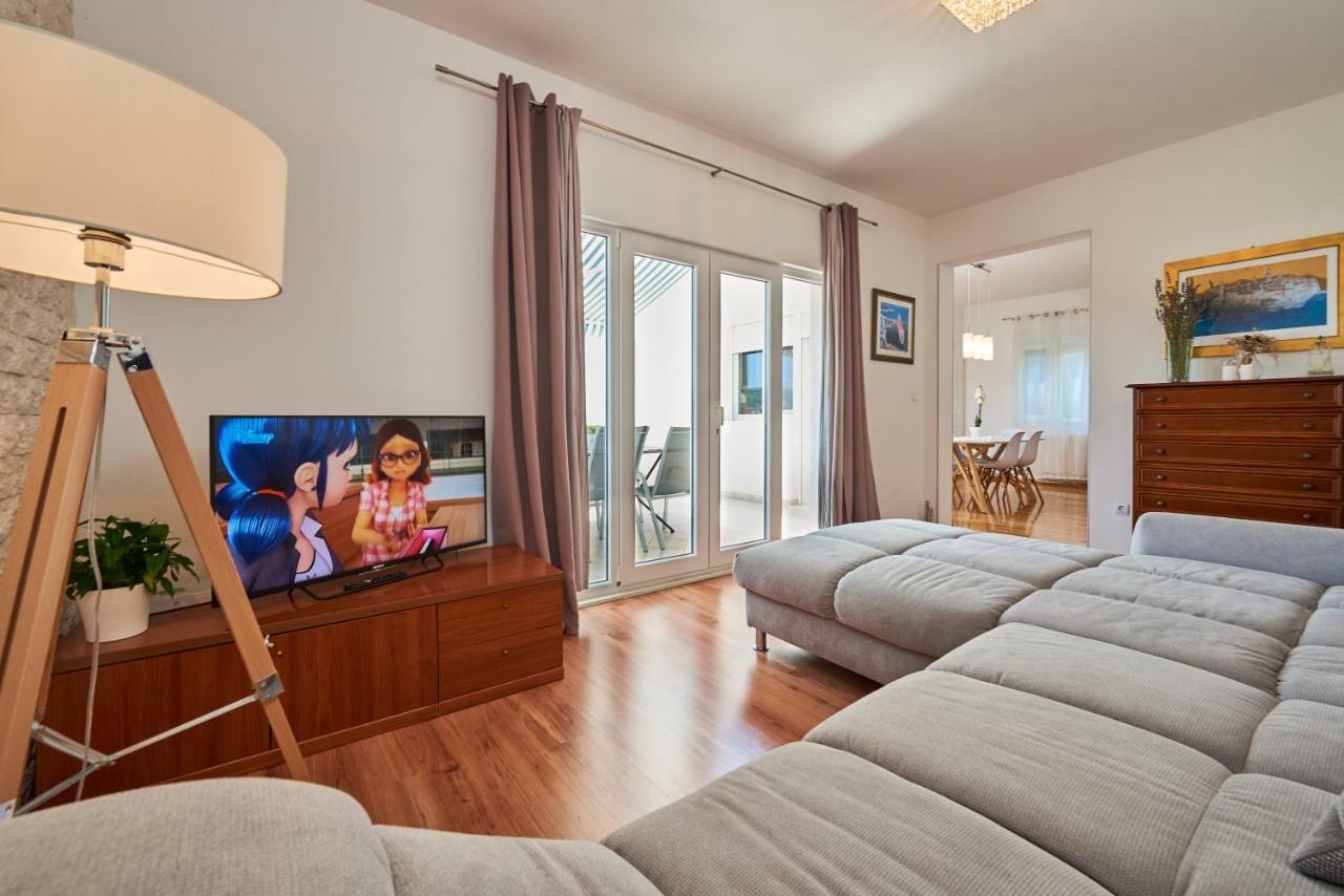 Apartmani Sara i Klara Trogir Bagian luar foto