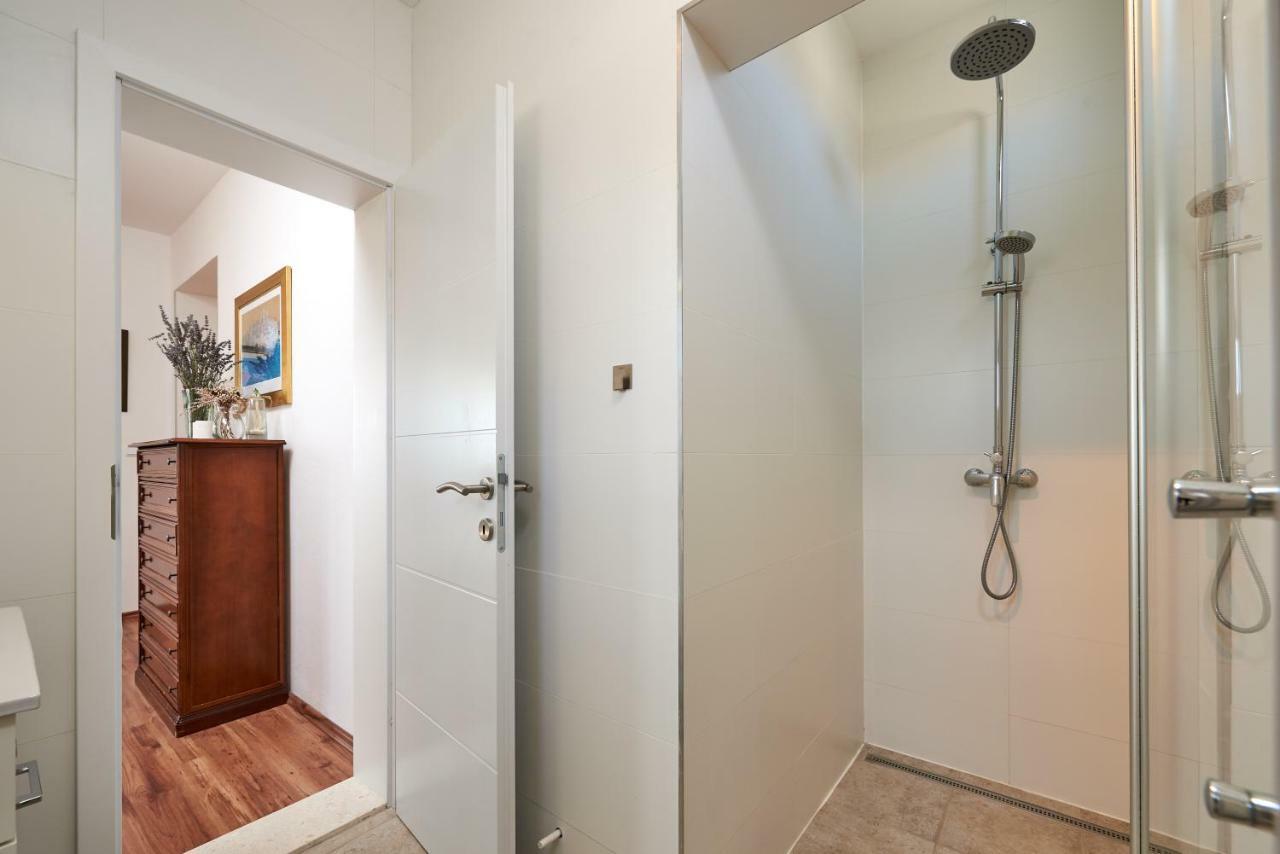Apartmani Sara i Klara Trogir Bagian luar foto